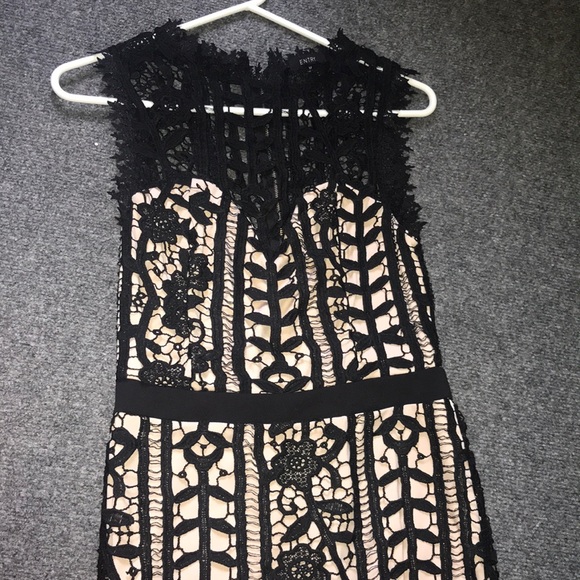 It’s very very beautiful black dress - Picture 2 of 7